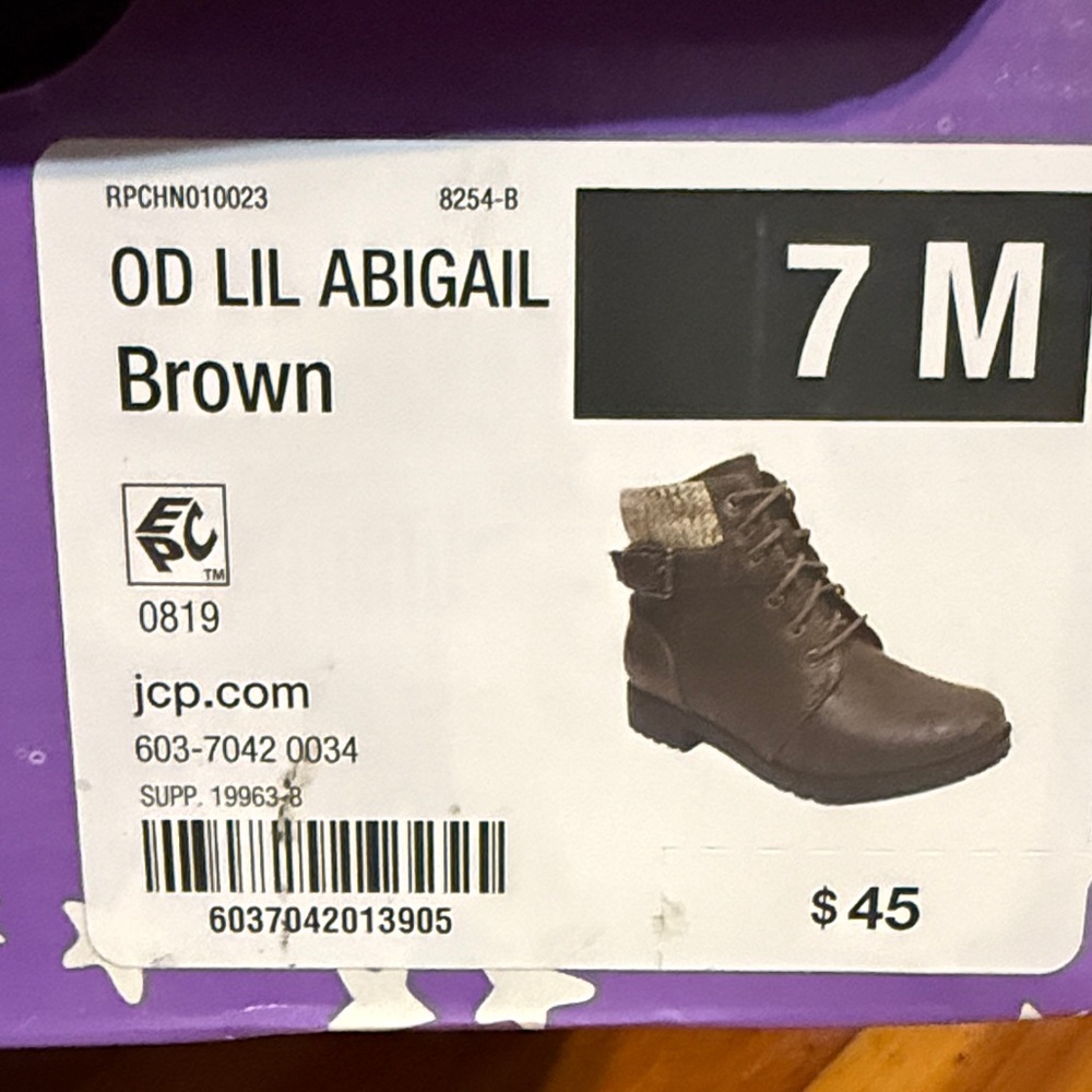 Kids Size 7M Brown Abigail Boots - Picture 11 of 11